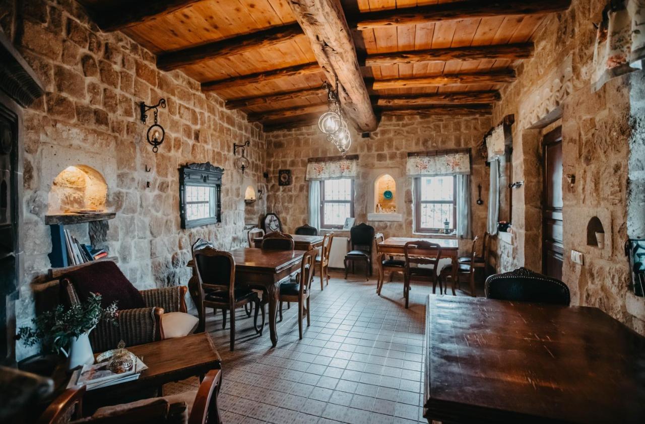 Melekler Evi Cave Hotel Ürgüp Bagian luar foto