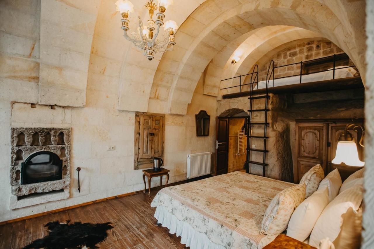Melekler Evi Cave Hotel Ürgüp Bagian luar foto