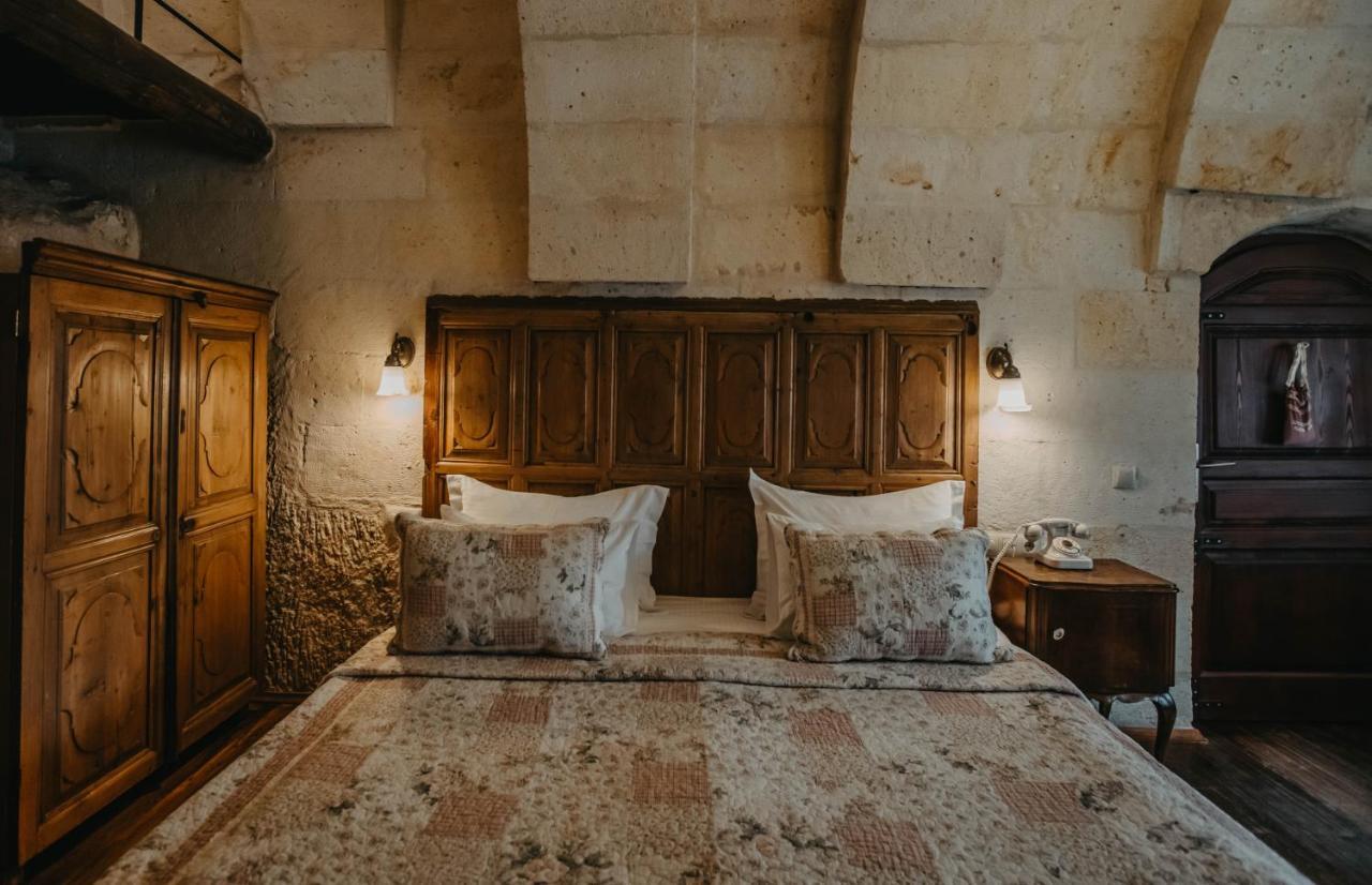 Melekler Evi Cave Hotel Ürgüp Bagian luar foto