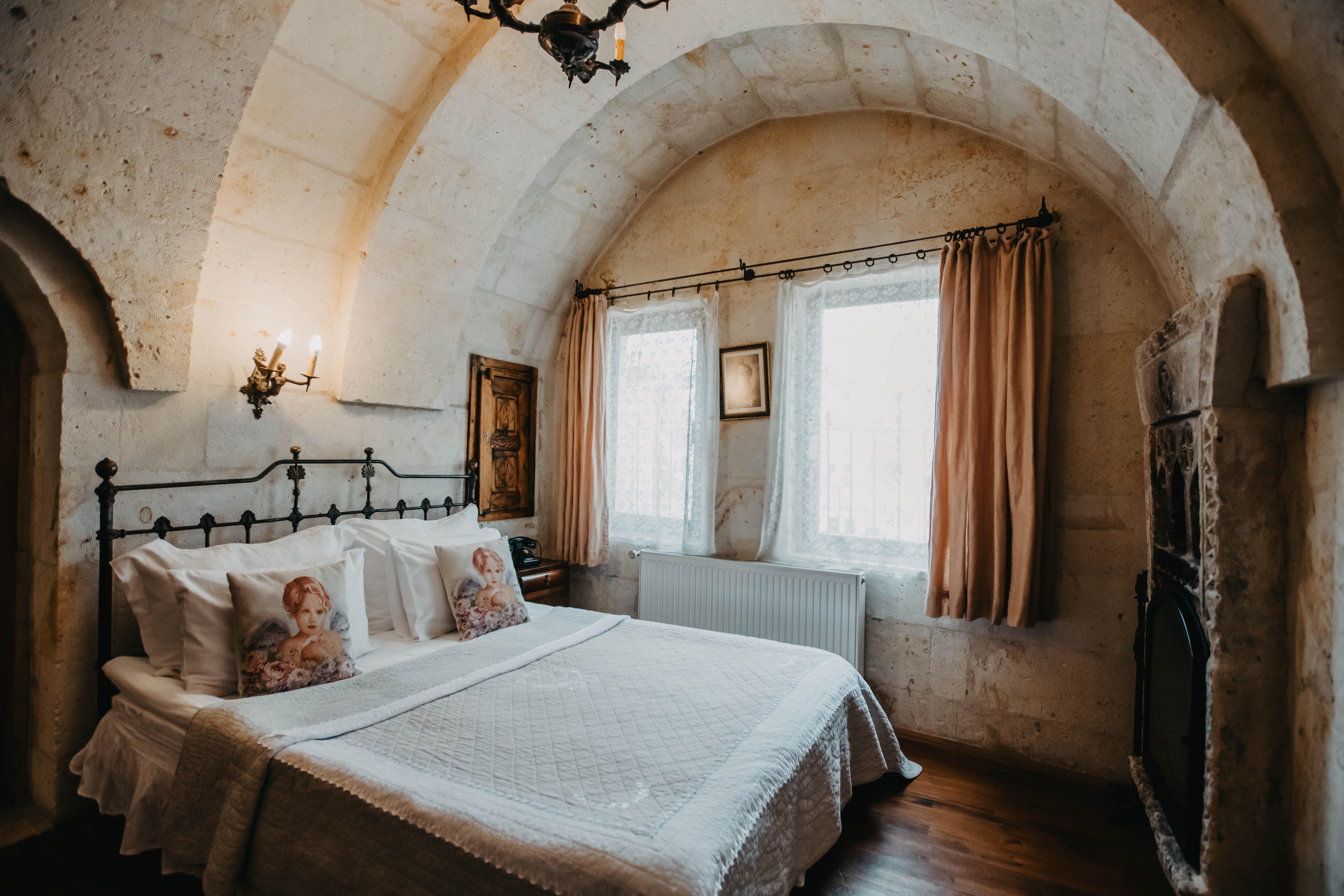 Melekler Evi Cave Hotel Ürgüp Bagian luar foto