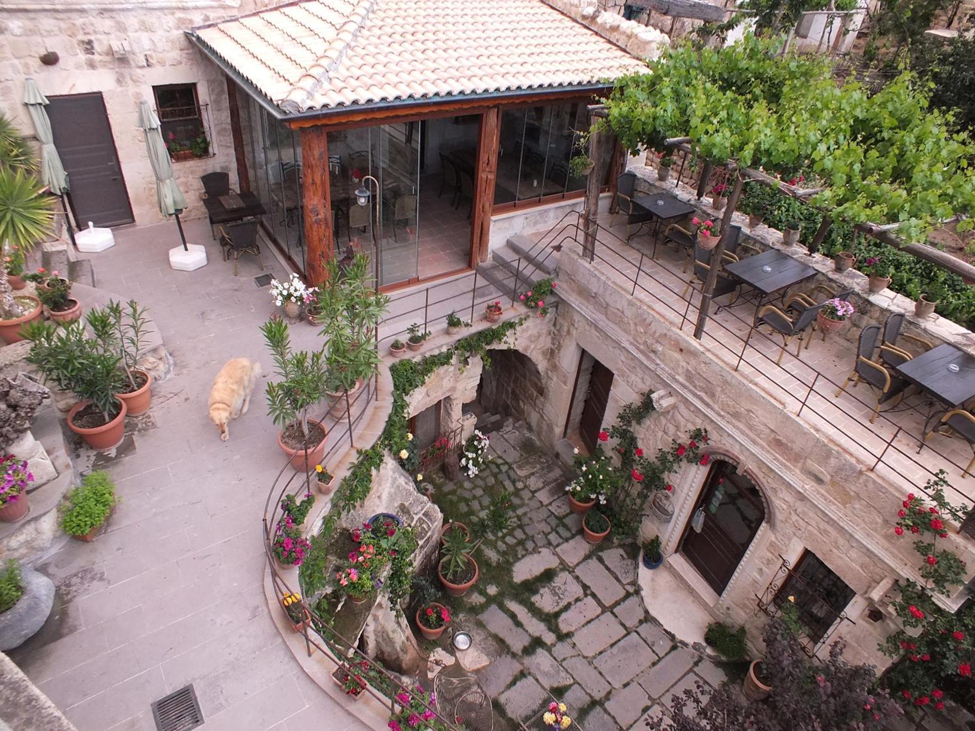 Melekler Evi Cave Hotel Ürgüp Bagian luar foto